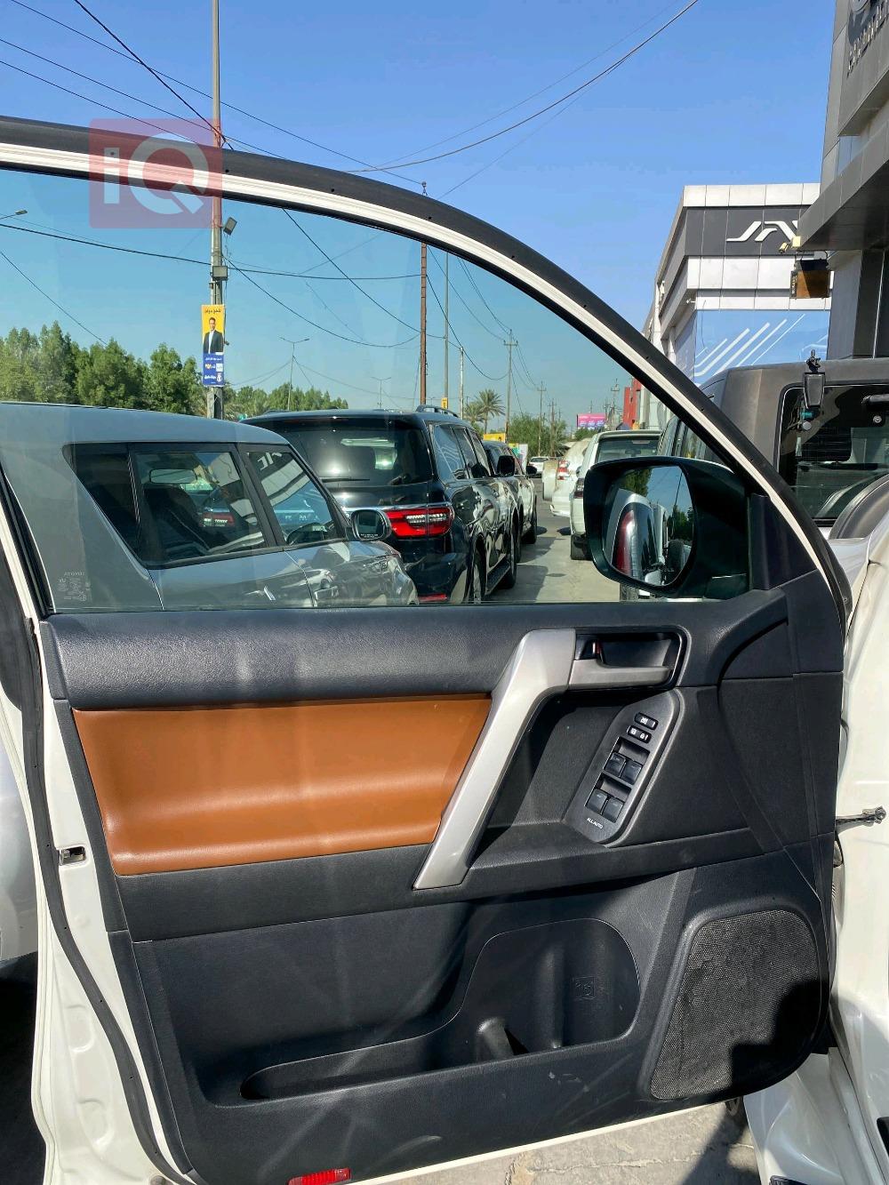 تۆیۆتا لاندكروزر پرادۆ